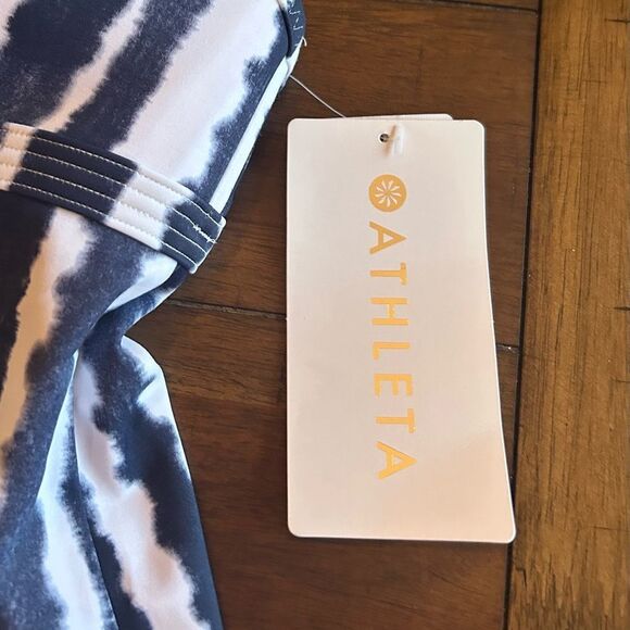 Athleta Wave Break Blue/white Molded Cup Tankini Top Size XS NEW - Picture 12 of 12